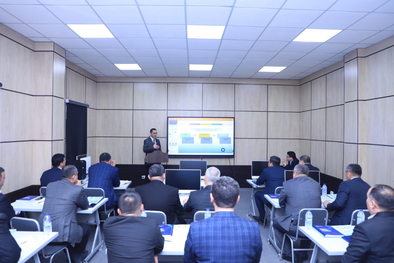 Korrupsiyaga qarshi kurashish agentligi masʼul xodimi tomonidan hududiy suv taʼminoti korxonalarining komplaens nazorat xizmati xodimlari uchun seminar-trening o‘tkazildi