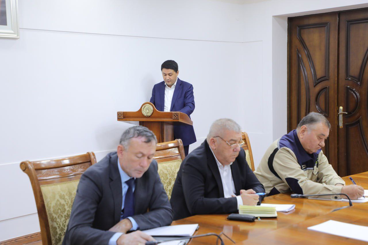 Navoiy viloyatida korrupsiyaning oldini olish bo‘yicha amalga oshirilayotgan ishlar holati tanqidiy ko‘rib chiqildi