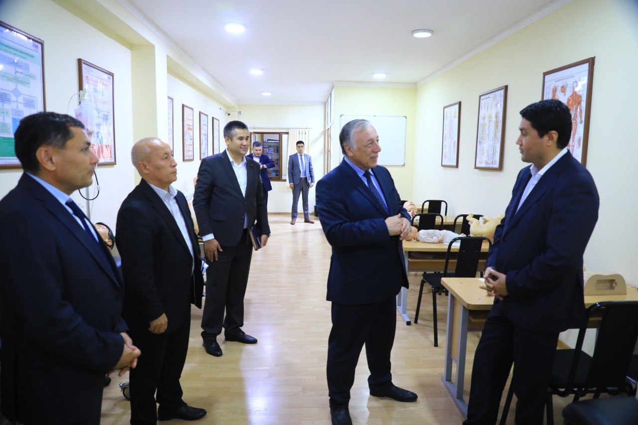 Andijon viloyatida “Korrupsiyasiz soha” loyihasi ijrosi hamda davlat xizmatlari ko‘rsatishda korrupsiyaning oldini olish borasidagi ishlar o‘rganildi 