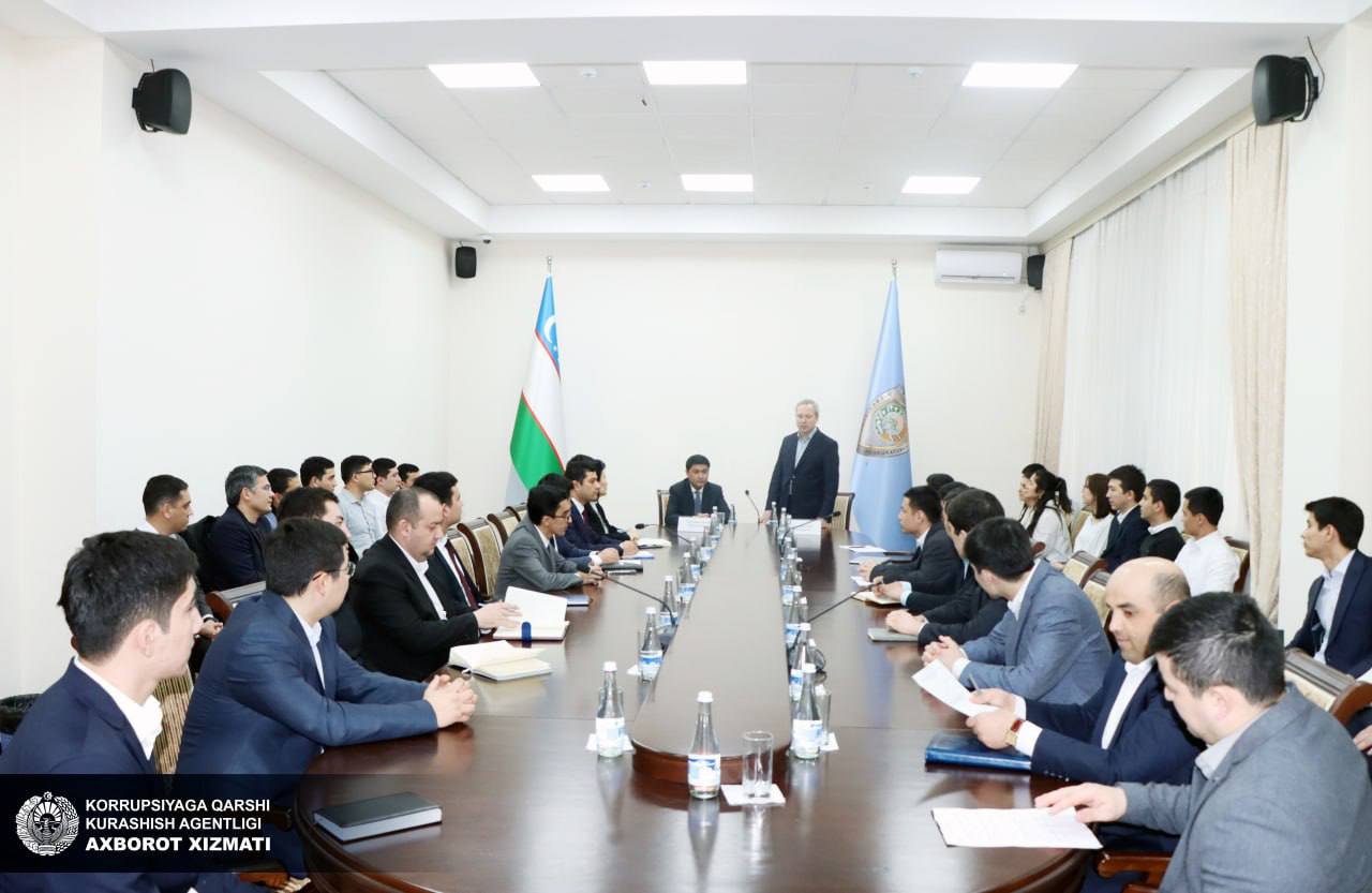 Директор Агентства по противодействию коррупции провёл встречу с исследователями Правоохранительной академии 